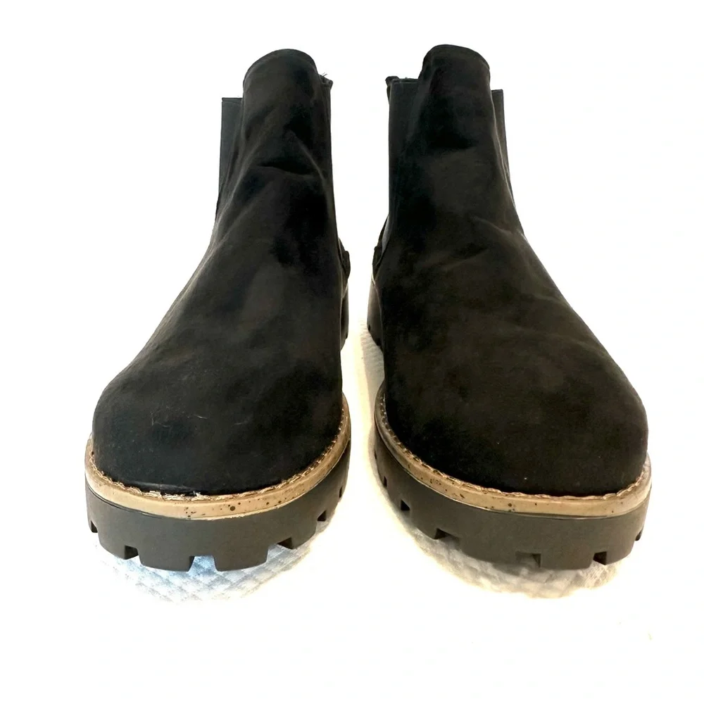 Esprit W-9M Black Ankle Boots Faux Suede Chunky Treaded Sole‎ NWT